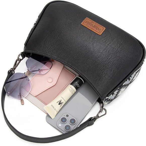 Stylish Wrangler Women's Aztec Shoulder Bag - Compact, Lightweight & Versatile - Picture 5 of 6